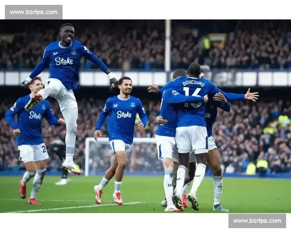 西汉姆 1100 万英镑报价博让!埃弗顿、布伦特福德加入争夺战 西汉姆 1100 万英镑报价博让!埃弗顿、布伦特福德加入争夺战