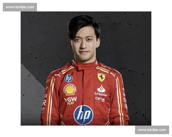 周冠宇助力法拉利完成 2026 赛季雨胎测试,SF-25 赛道表现获赞 周冠宇助力法拉利完成 2026 赛季雨胎测试,SF-25 赛道表现获赞